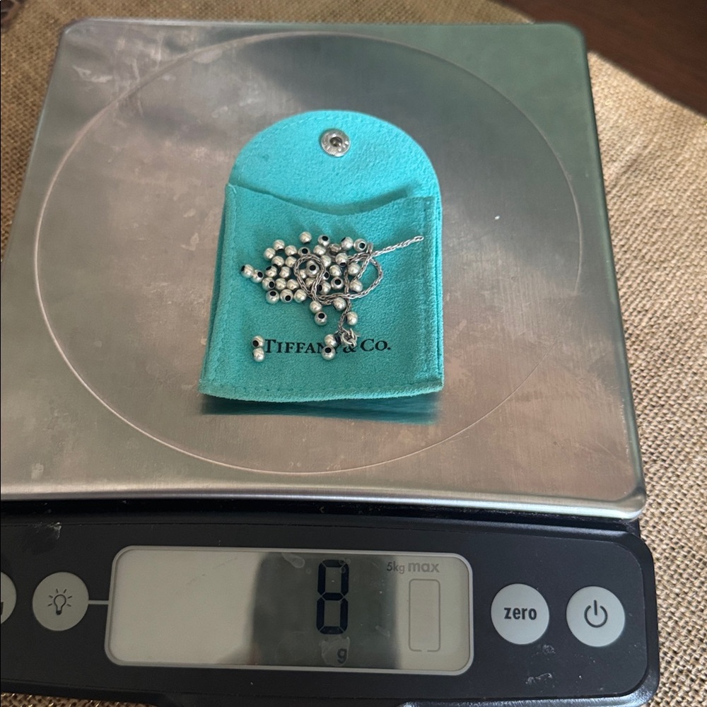 Tiffany & Co 925 Sterling Silver (41) 4mm beads, broken chain & engraved tag - Picture 5 of 7